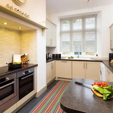 Apartment Greenmount- Luxury Holiday